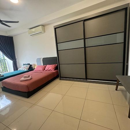 Homenest Jb City Poolview Suite By Cozy Home Johor Bahru Luaran gambar