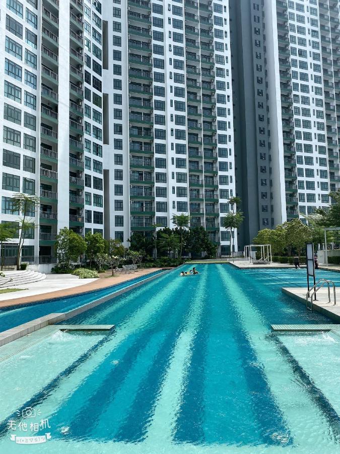 Homenest Jb City Poolview Suite By Cozy Home Johor Bahru Luaran gambar