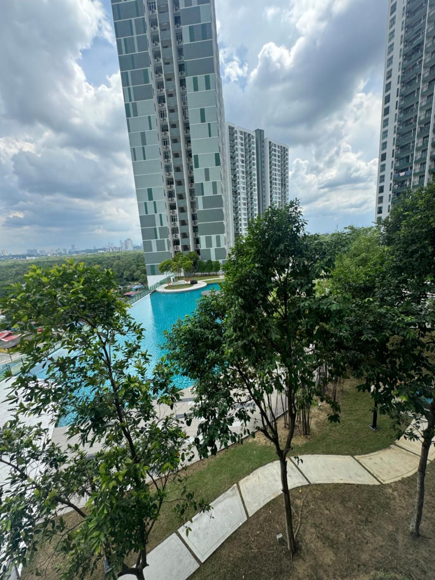 Homenest Jb City Poolview Suite By Cozy Home Johor Bahru Luaran gambar